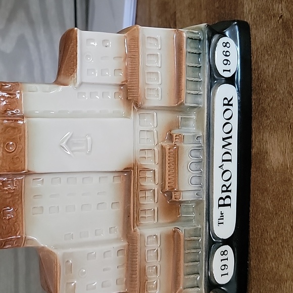 Vintage 1968 Jim Beam The Broadmoor 50th Anniversary Decanter-Empty - Picture 2 of 5